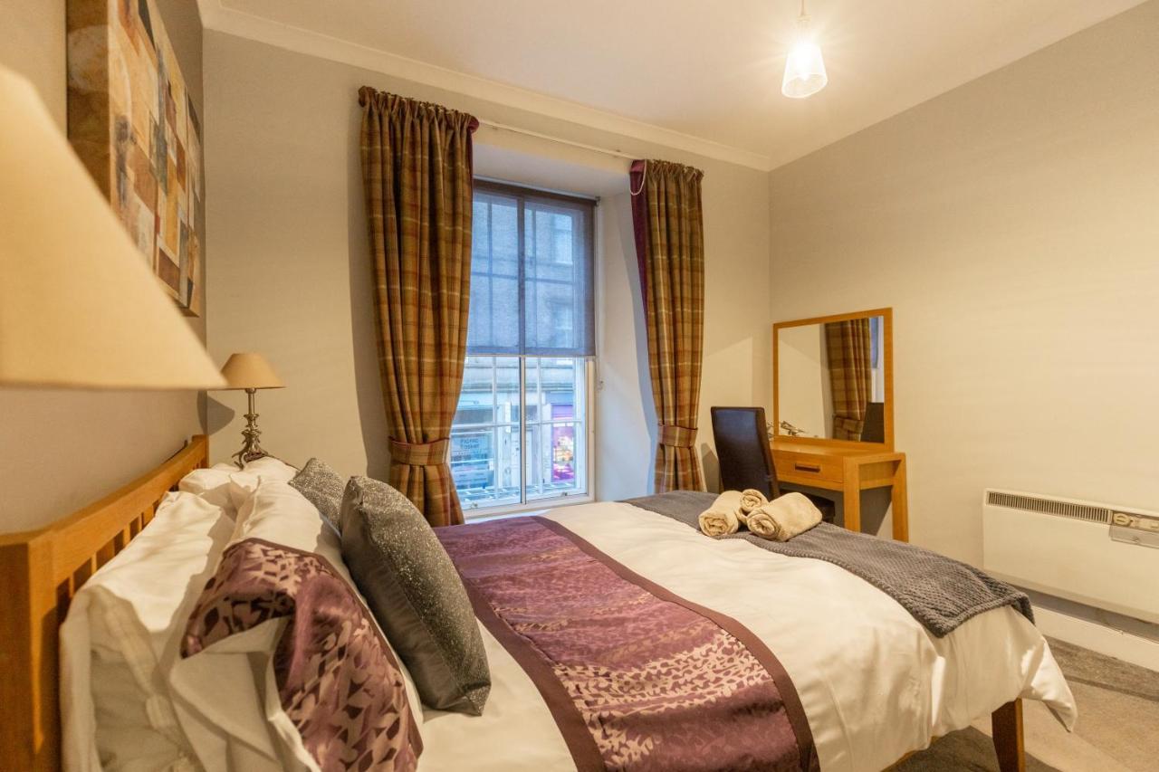 Two Bedroom Apartment Within Walking Distance To City Centre Édimbourg Extérieur photo