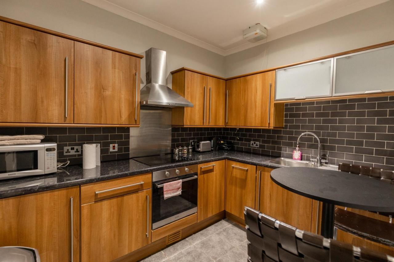 Two Bedroom Apartment Within Walking Distance To City Centre Édimbourg Extérieur photo