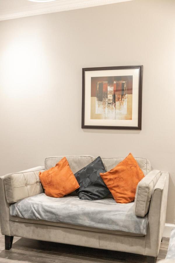 Two Bedroom Apartment Within Walking Distance To City Centre Édimbourg Extérieur photo